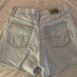Levi shorts
